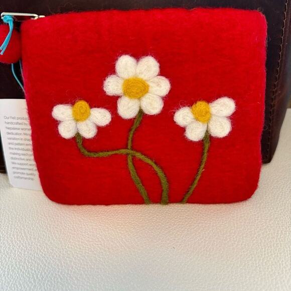 Felted Wool Coin Purse Wallet Key Holder Purse Charm New FAST SHIP - Picture 2 of 4